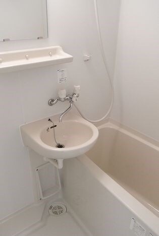 物件内観写真8　(別号室参考写真)