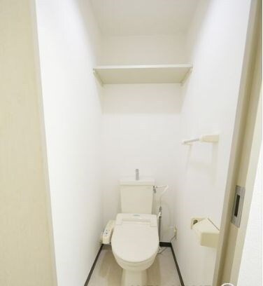 物件内観写真10　(別号室参考写真)