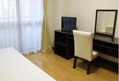 物件内観写真7　(別号室参照写真)