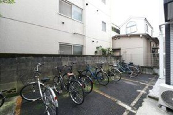 駐車場(駐輪場)