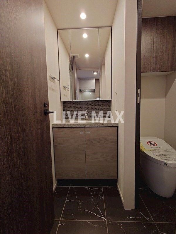 物件内観写真8　(別号室参考写真)