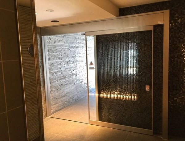 ロビー・ラウンジ