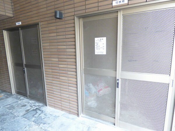 建物設備(専用ゴミ置き場)