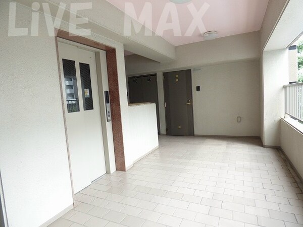 ロビー・ラウンジ