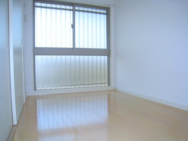 物件内観写真6　(洋室)