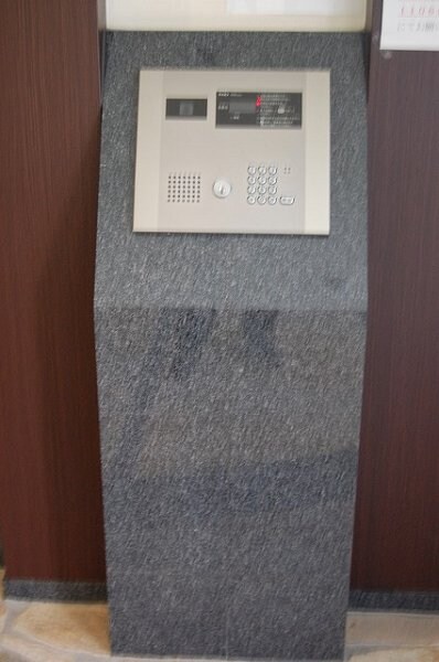 物件内観写真16　(オートロック付き)