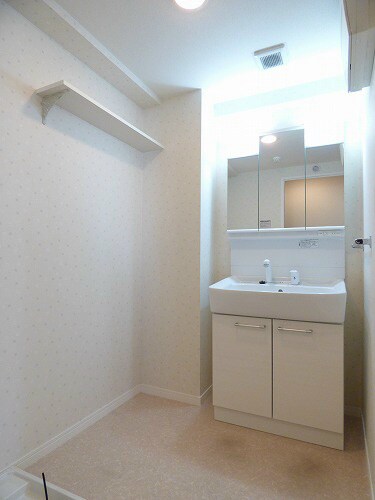 物件内観写真9　(シャンプードレッサー)