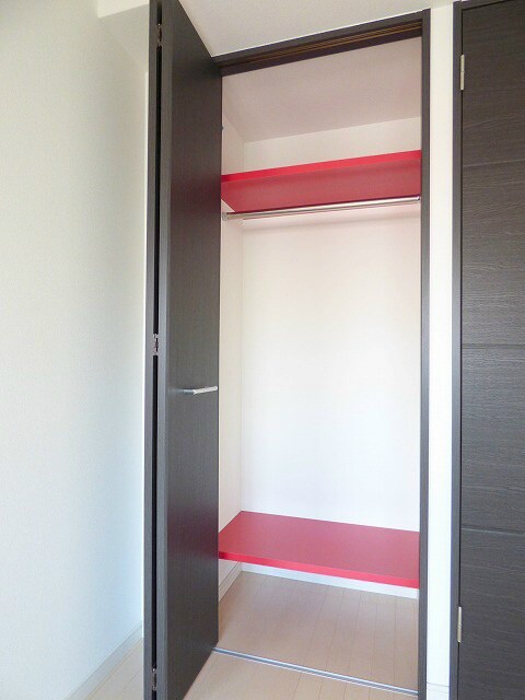 物件内観写真13　(大容量のクローゼットで女性にもおススメ★)