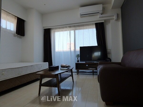 寝室(モデルルーム家具家電ついていません)