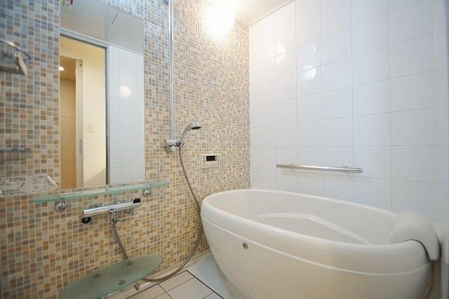 物件内観写真7　(オシャレな浴室でのんびり入浴☆)