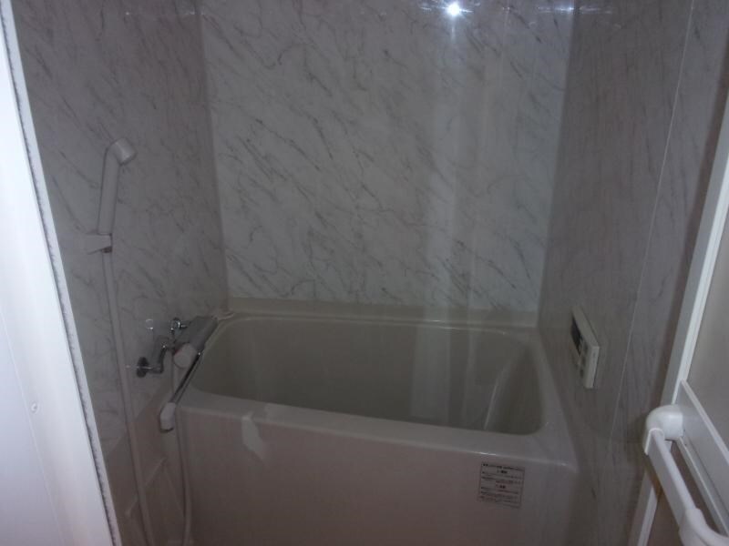 物件内観写真7　(※別号室参考写真)