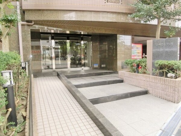 エントランス(※写真と異なる場合は現状優先。)