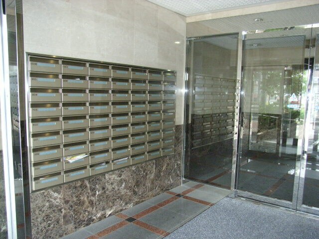 物件外観写真3　(宅配ボックス)