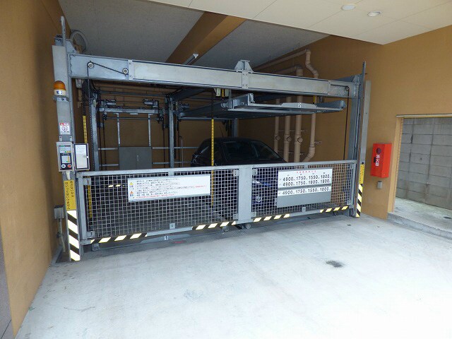 物件外観写真3　(機械式駐車場)