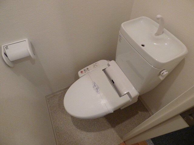 物件内観写真13　(ウォシュレット付)