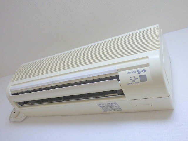 物件内観写真18　(エアコン付きで快適です)