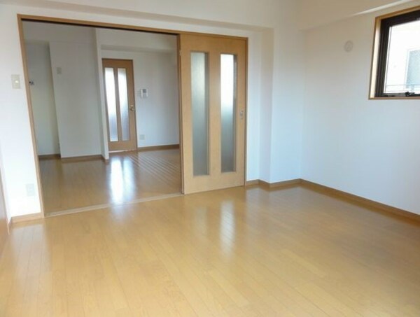 寝室(綺麗で今すぐにでも住みたいお部屋です★)