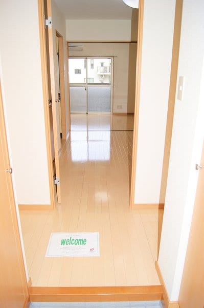 物件内観写真2　(※写真と異なる場合は現状優先。)