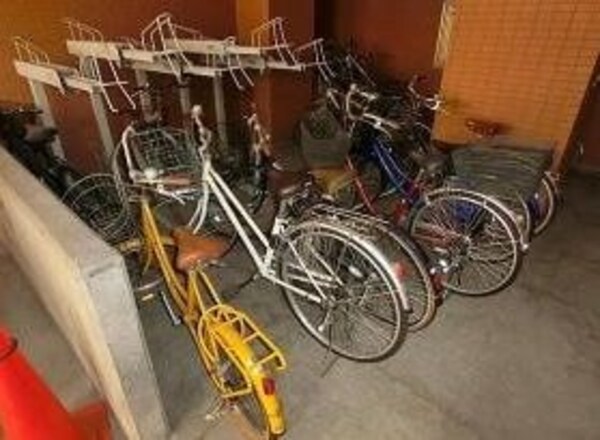 建物設備(駐輪場)