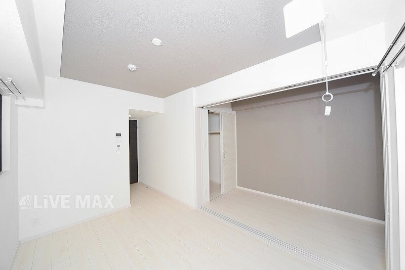 物件内観写真9　(※別号室参考写真)