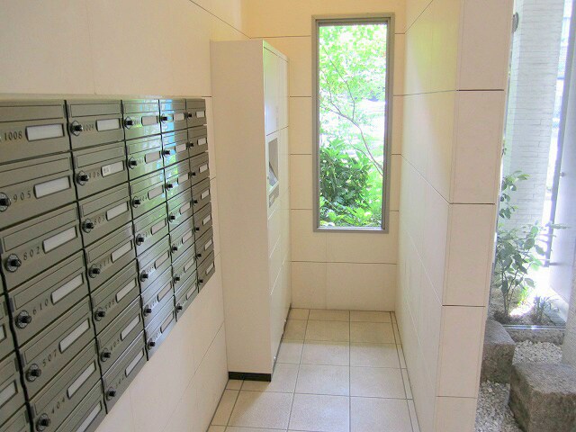 物件内観写真20　(メールボックス)