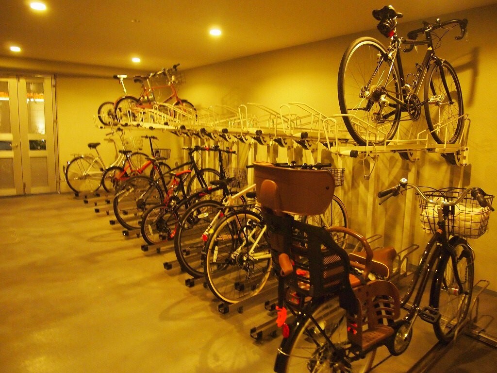 物件内観写真16　(駐輪場)