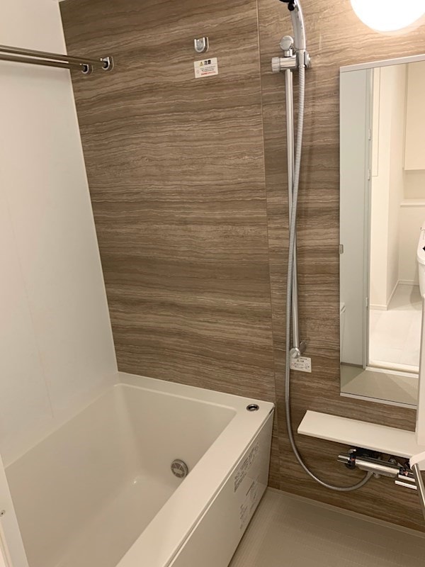 物件内観写真9　(追い炊き付き。)