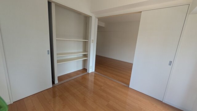 物件内観写真13　(クローゼット)