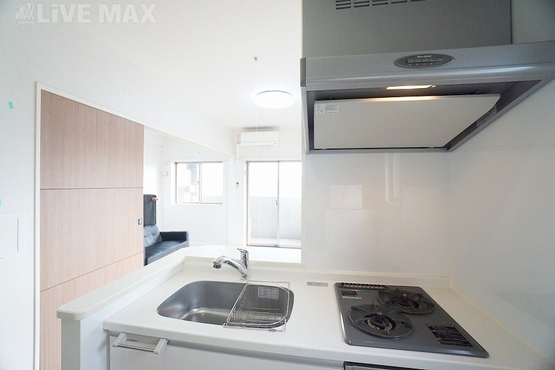 物件内観写真6　(システムキッチン（ガスコンロ２口）)