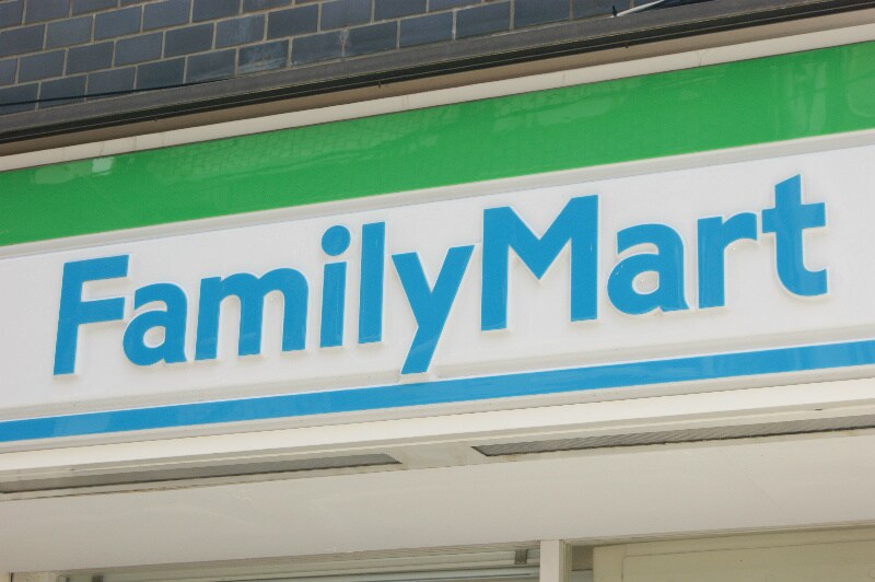 物件外観写真3　(コンビにも近くです★)