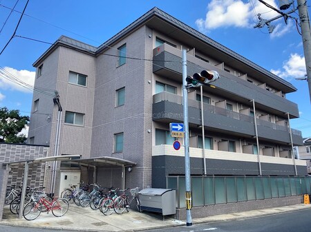 サクシード西院外観写真