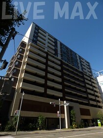 鹿児島本線 博多駅 14階建 築10年の外観写真