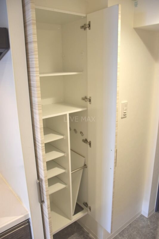 物件内観写真18　(シューズボックス)