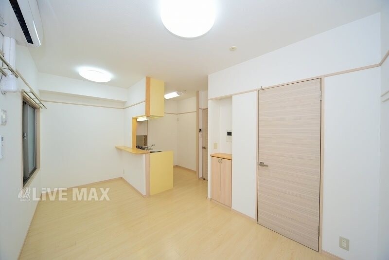 物件内観写真7　(洋室)