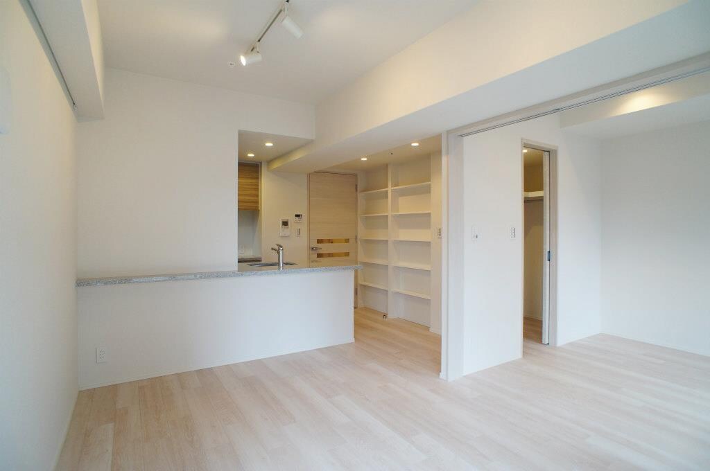 物件内観写真11　(別号室参考写真)