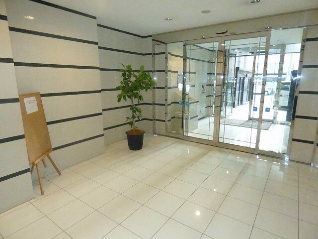 物件外観写真4　(素敵なロビー)