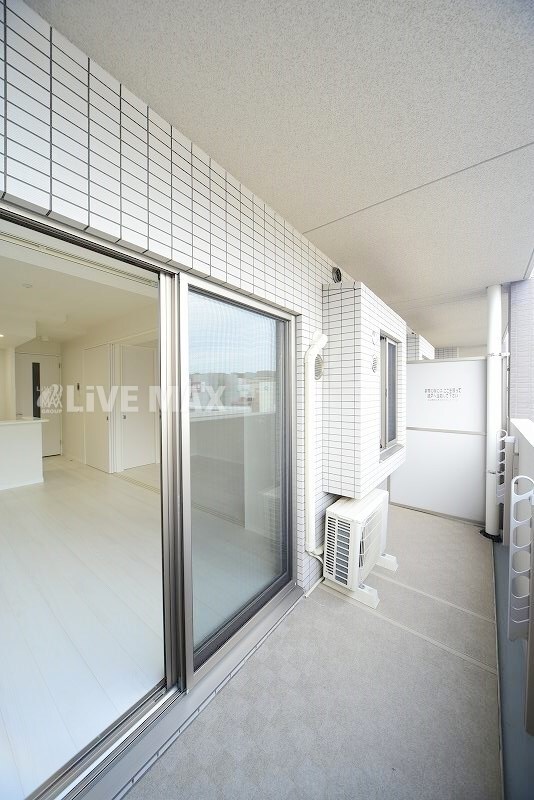 物件内観写真8　(落ち着いた時間を過ごせるバルコニーです)