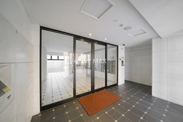 エントランス(建物の内部です)