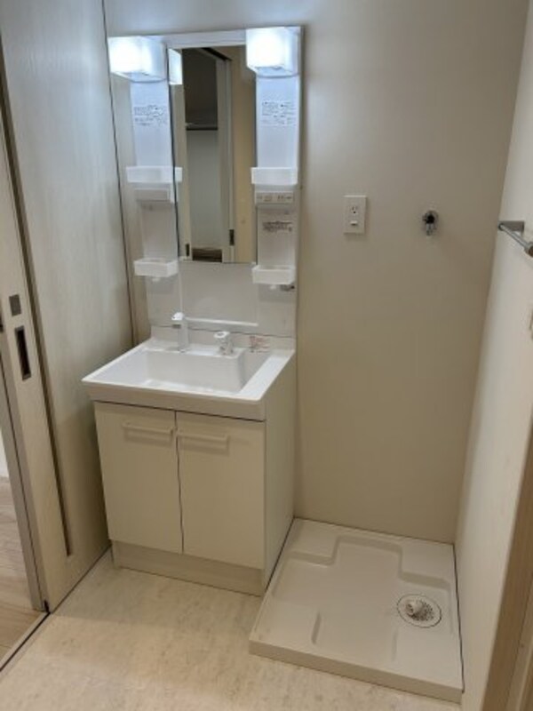 洗面・脱衣所(※別部屋のお写真になります)