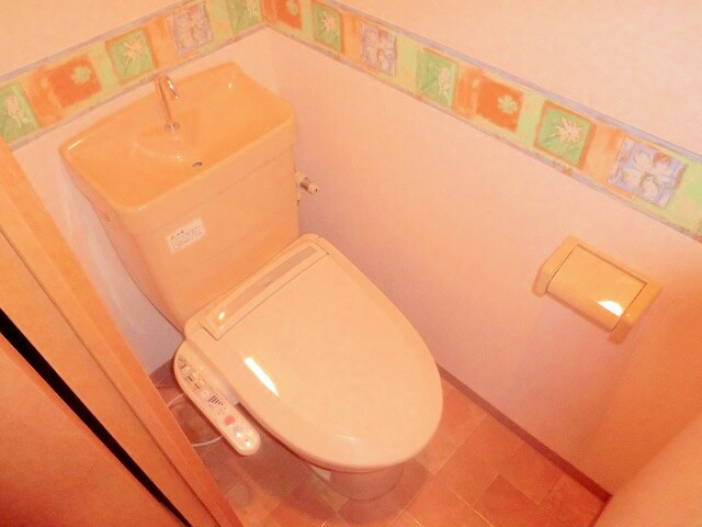 物件内観写真9　(ウォシュレット)