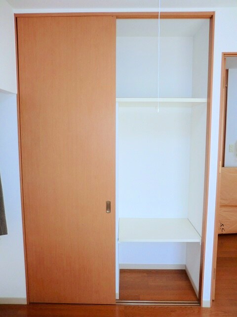 物件内観写真11　(クローゼット)