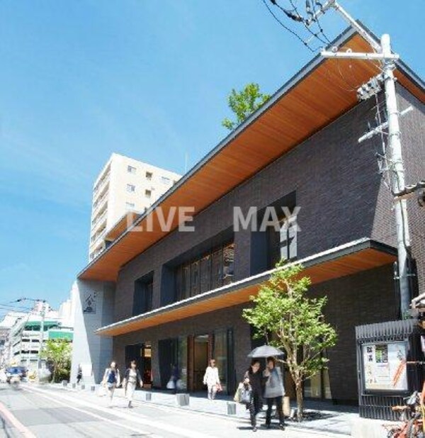 周辺環境(パントリー 京都八百一本館店（194m）)