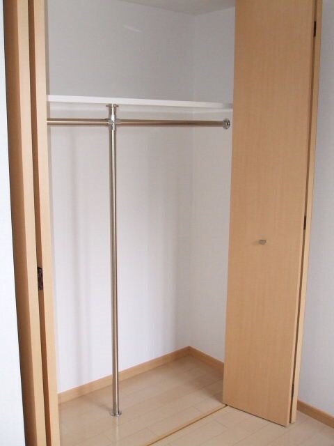 物件内観写真11　(こまごまとしたものを収納できそうですね)