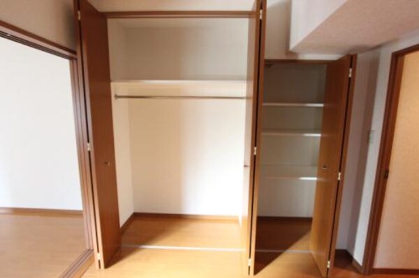 収納(※写真と異なる場合は現状優先)