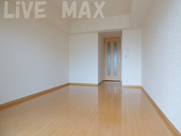 居室(※写真と異なる場合は現状優先)