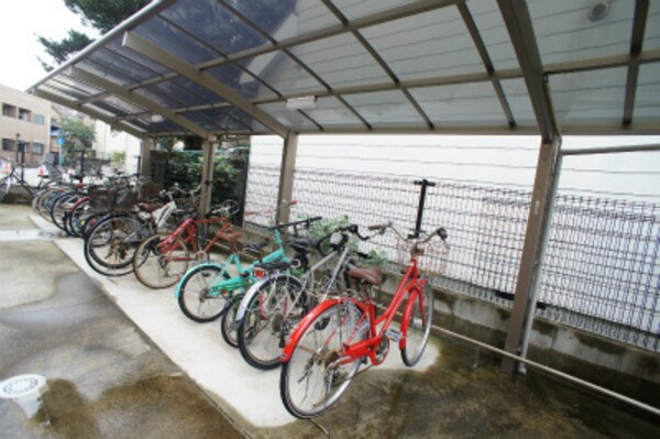 建物設備(駐輪場)