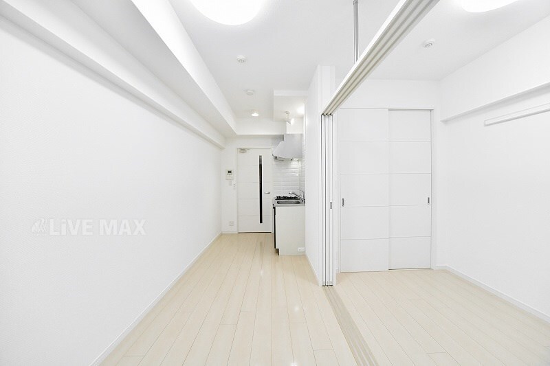 物件内観写真8　(※別号室参考写真)