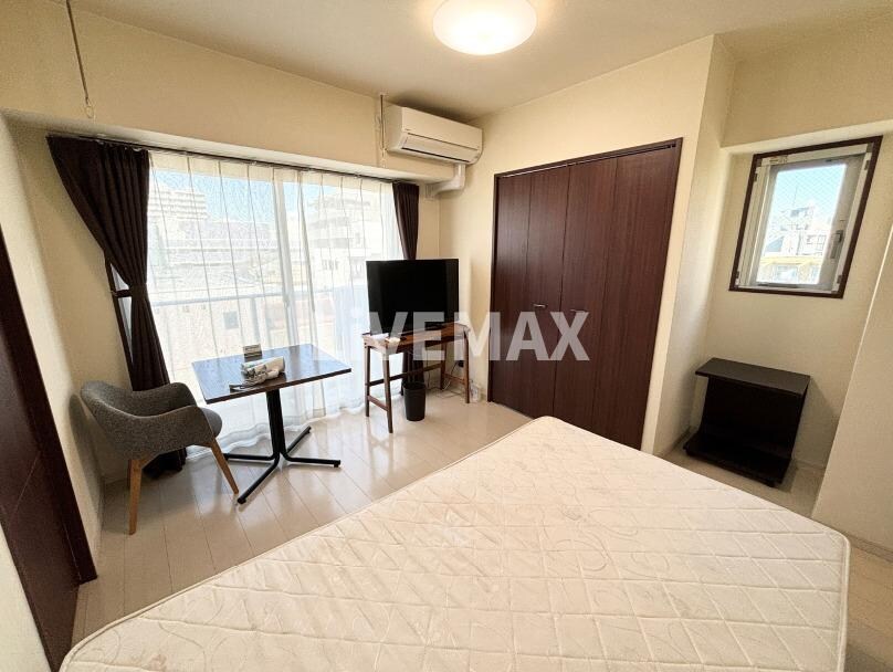 物件内観写真18　(備え付け家具備品（同仕様）)