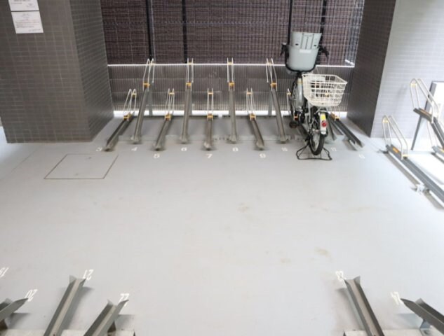 物件外観写真4　(駐輪場)