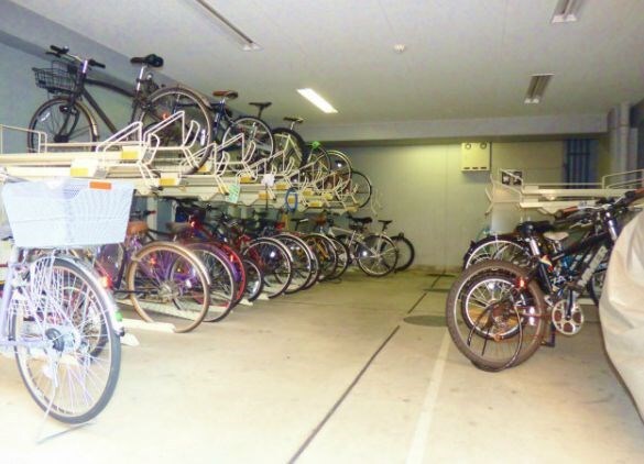 物件内観写真15　(駐輪場)